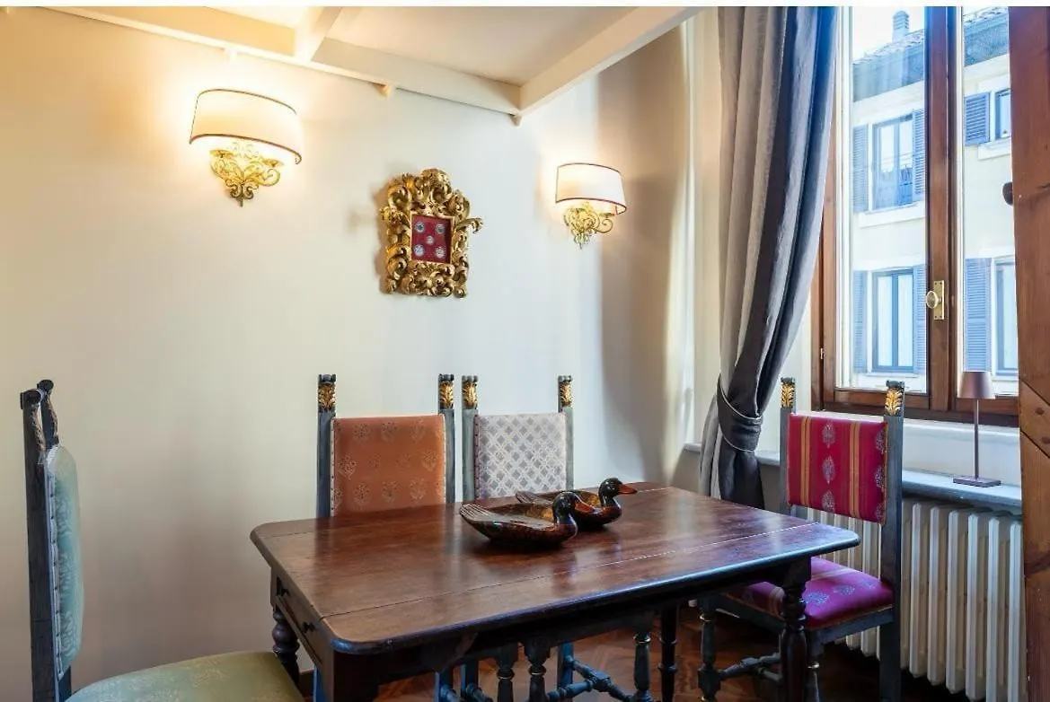 Apartment 10 Minutes From The Duomo - Elegant Maison Milan