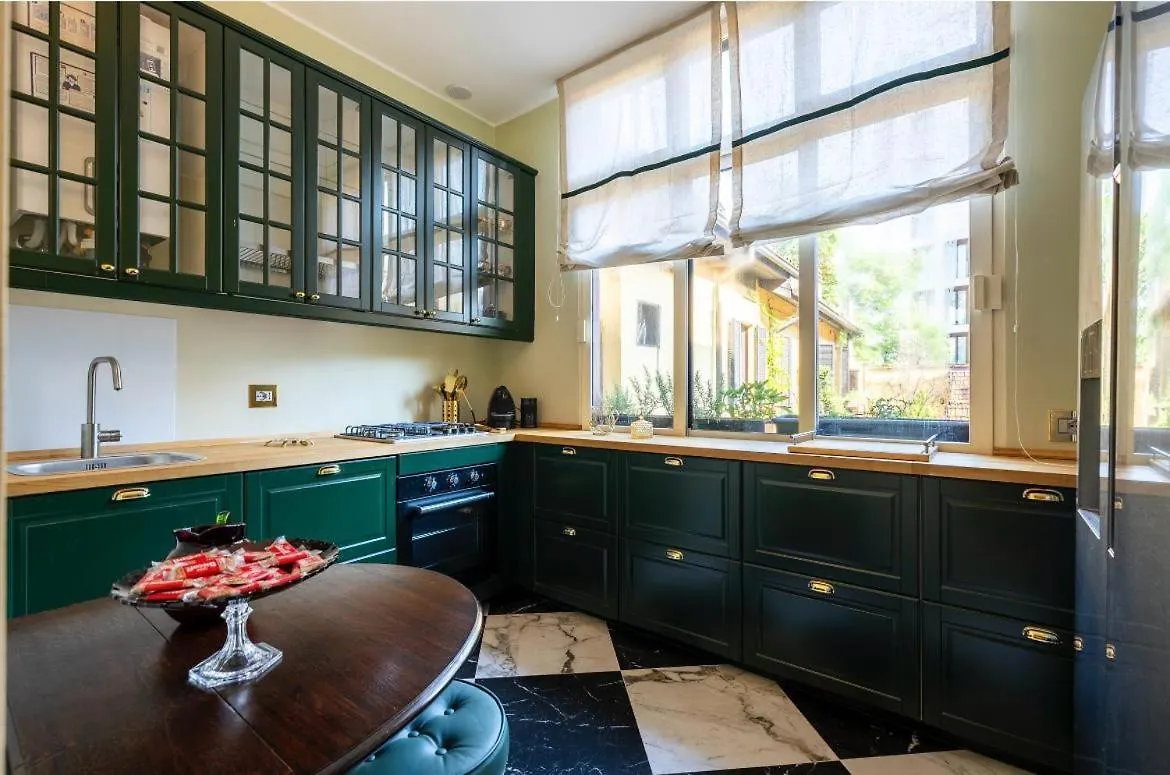 10 Minutes From The Duomo - Elegant Maison ميلان 0*,