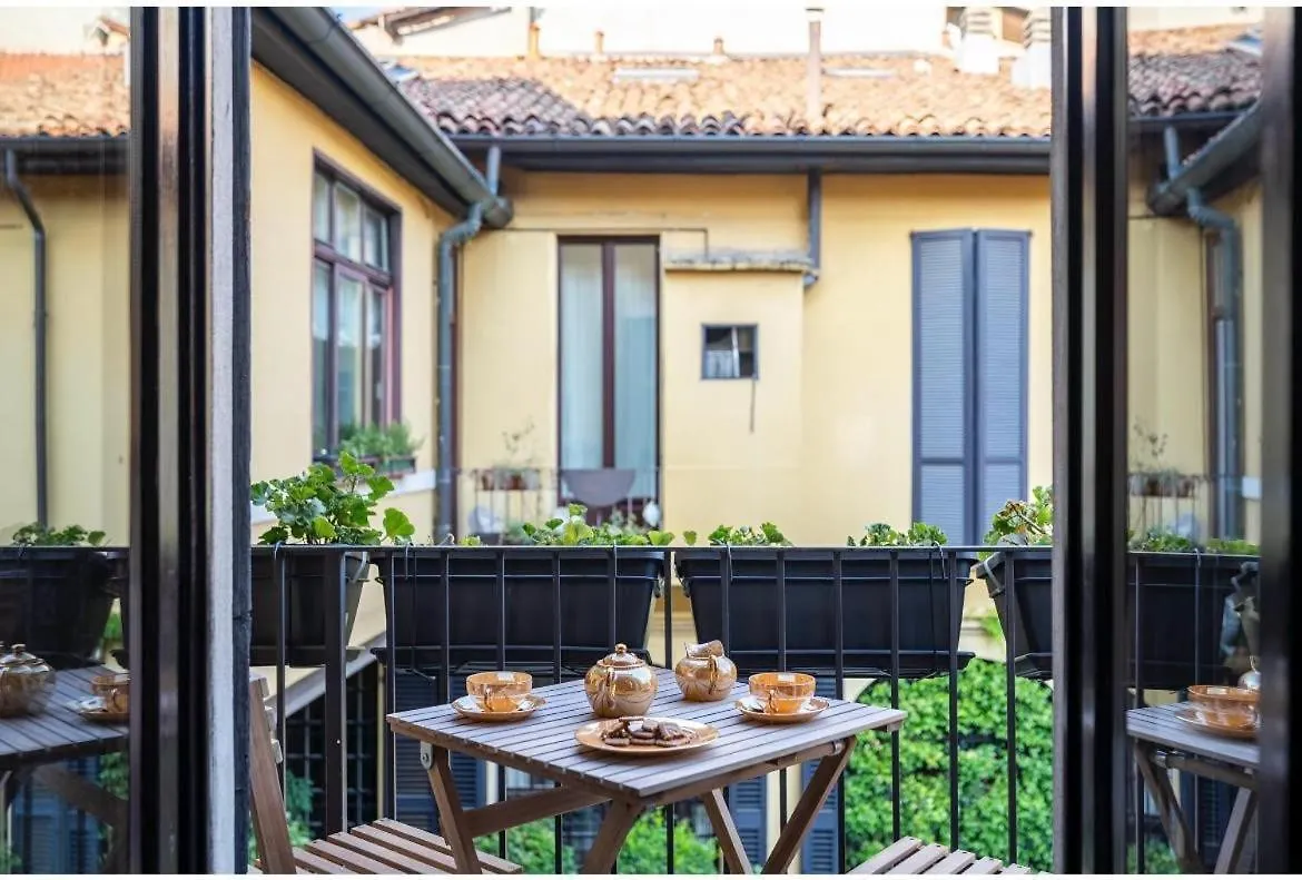 10 Minutes From The Duomo - Elegant Maison ميلان إيطاليا