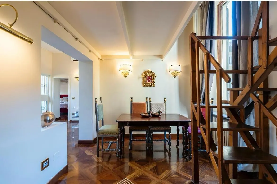 10 Minutes From The Duomo - Elegant Maison ميلان شقة