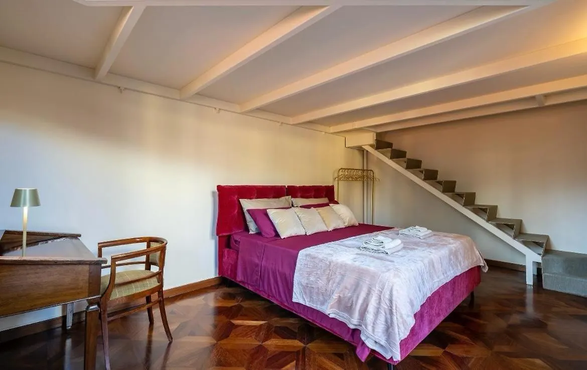 10 Minutes From The Duomo - Elegant Maison ميلان 0*,  إيطاليا